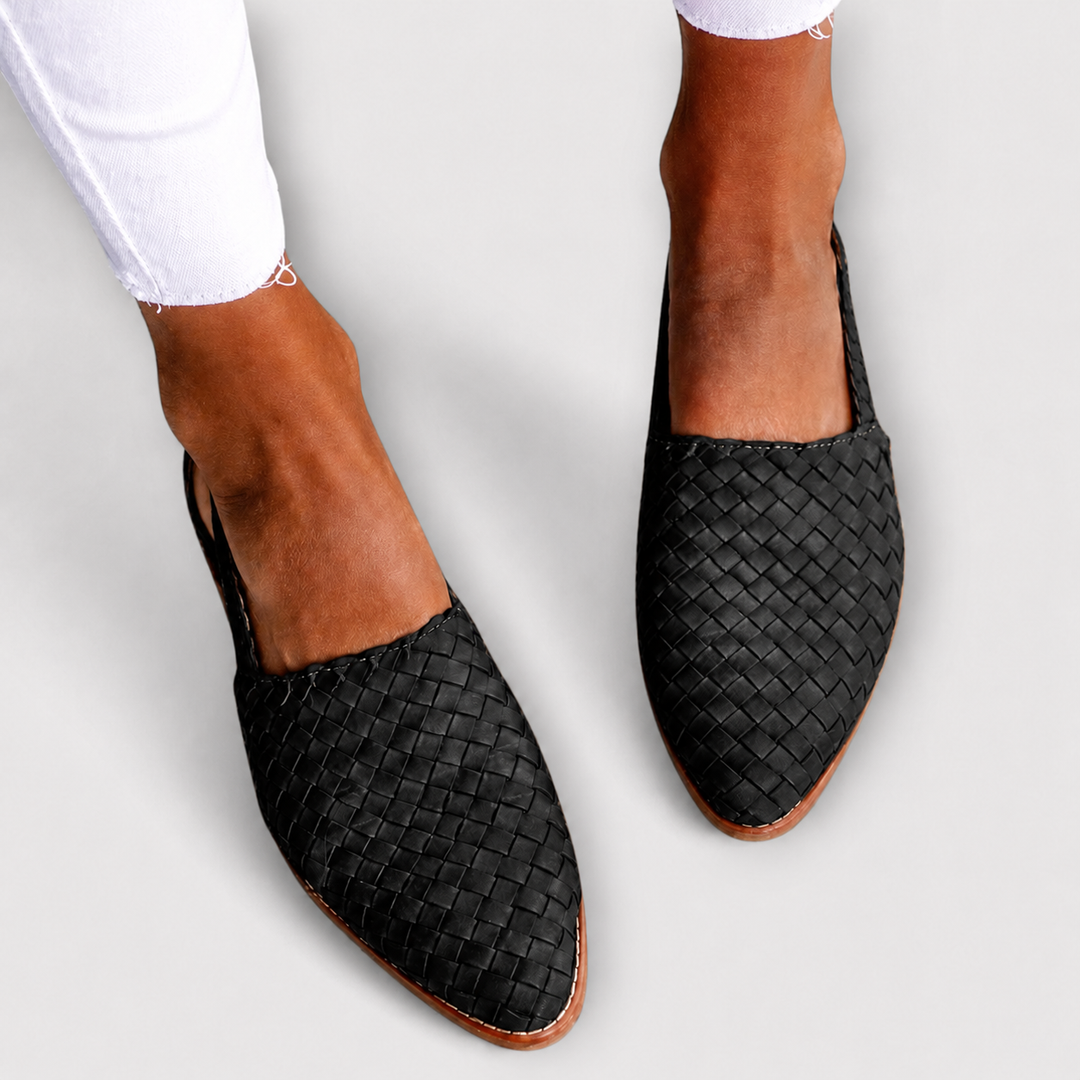 Simone | Gevlochten Mocassins met Achterband